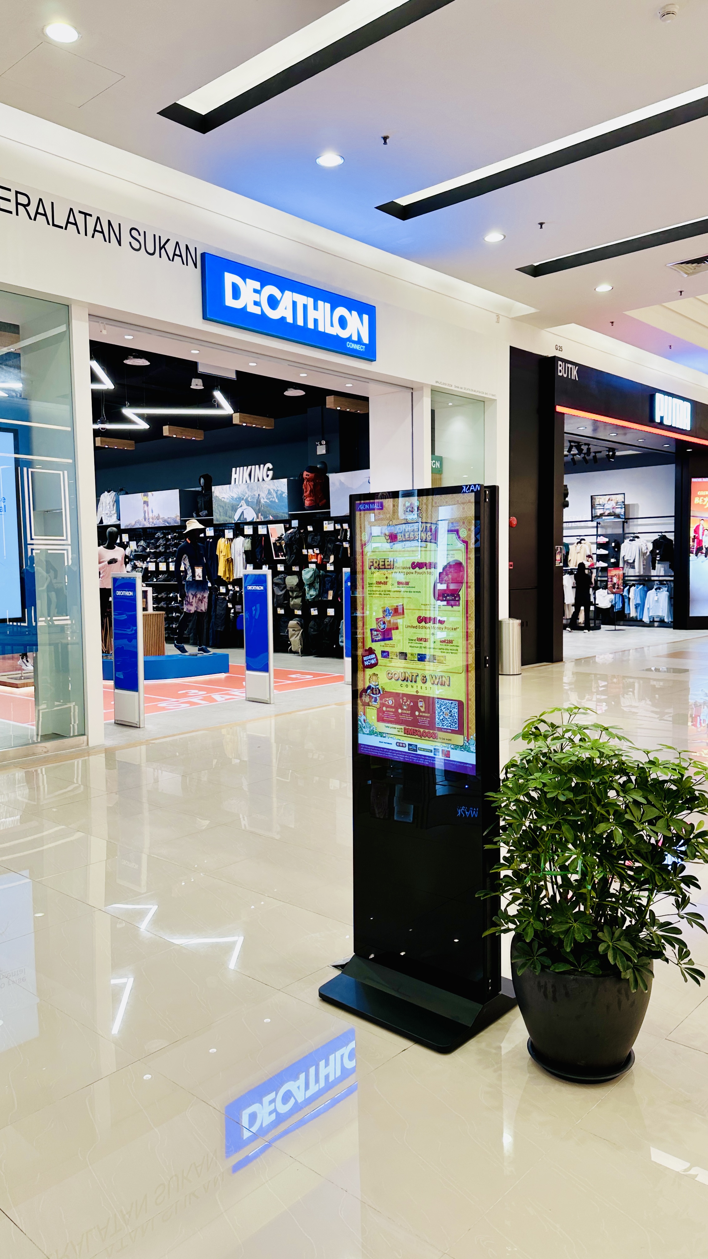 Aeon Cheras Selatan double sided digital standee display